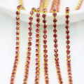 Sparkly Rose Crystal Coudre sur Strass Fermer Gold Cup Chain Trim pour l&#39;habillement, G0105